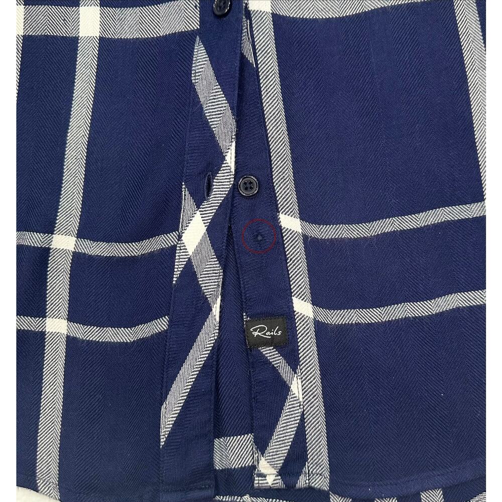 Rails Hunter Navy Blue & White Plaid Button Front Shirt Size M - Picture 11 of 11